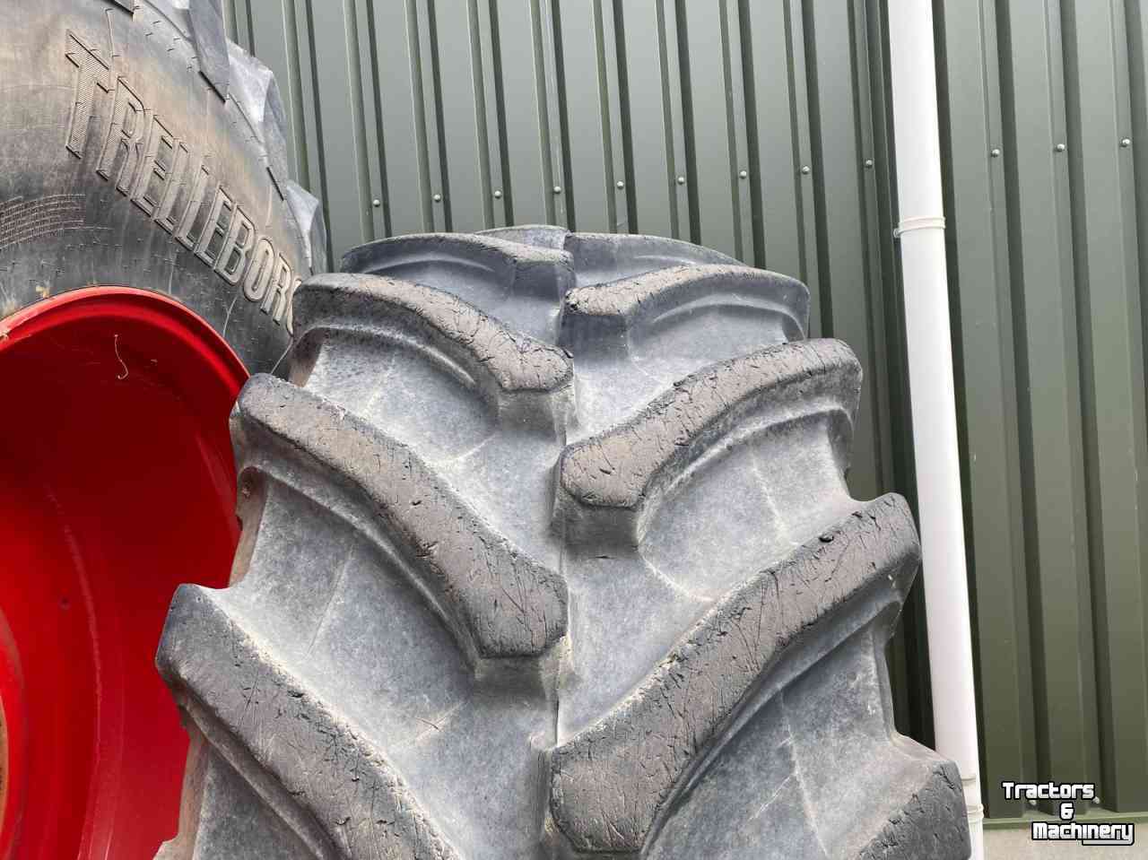 Wielen, Banden, Velgen & Afstandsringen  Set Trelleborg TM 1000 VF 750/75R46  en  650/65R38