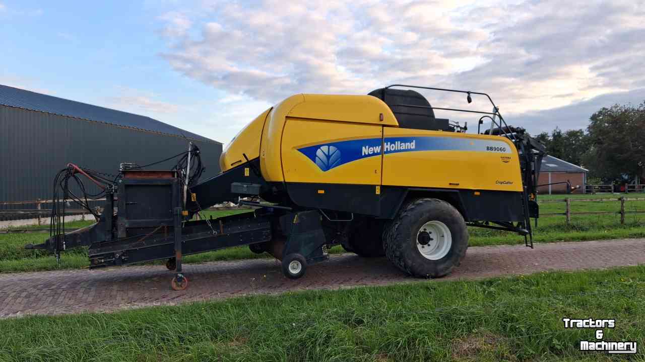 Persen / Balenpers / Pakkenpers New Holland BB 9060