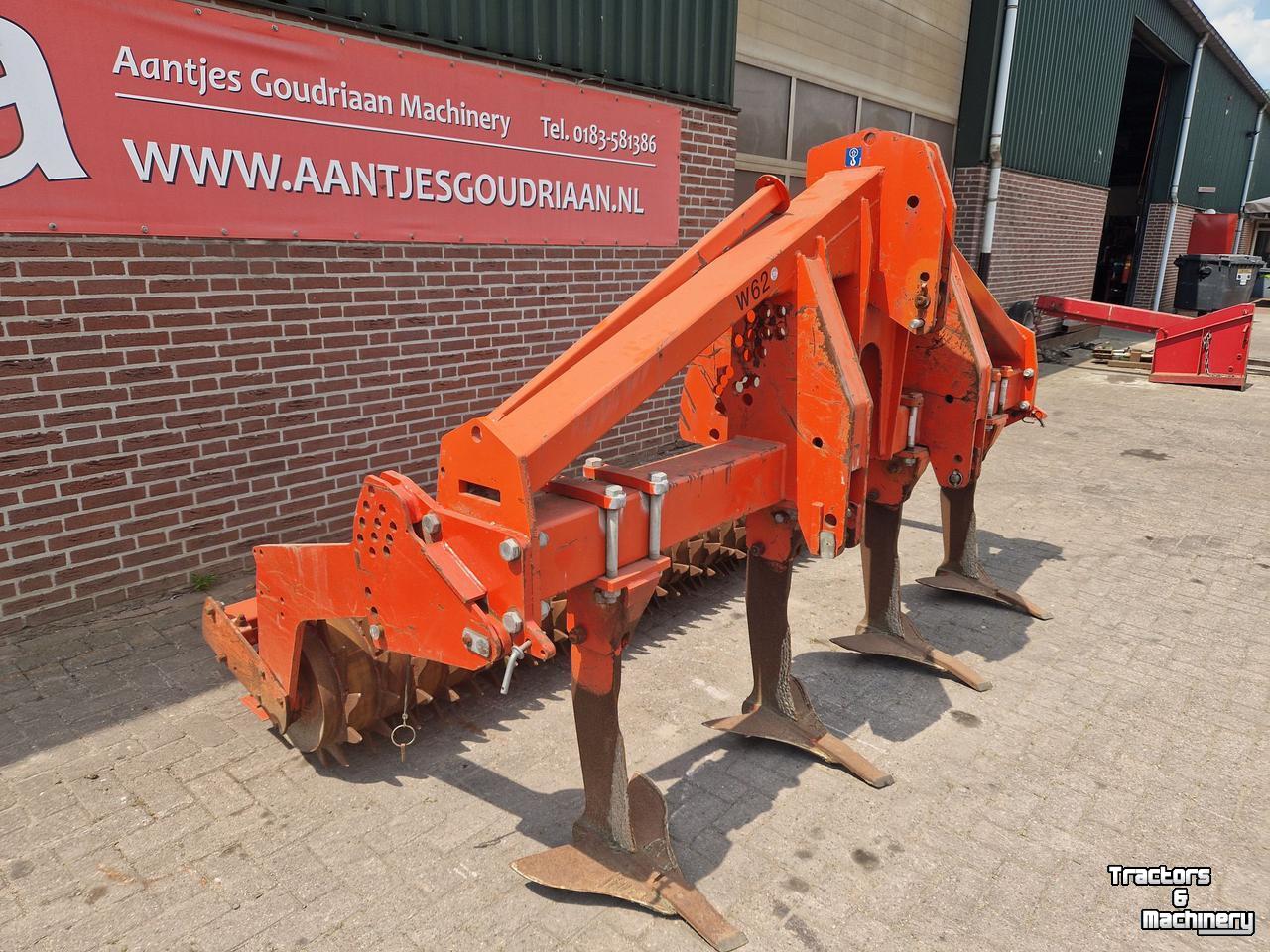 Woeler / Diepwoeler / Voorzetwoeler Kuhn Diepwoeler