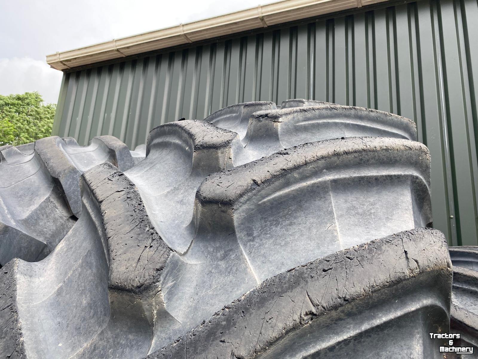 Wielen, Banden, Velgen & Afstandsringen  Set Trelleborg TM 1000 VF 750/75R46  en  650/65R38