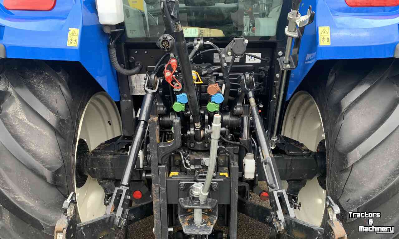 Traktoren New Holland T5.85 Dual Command
