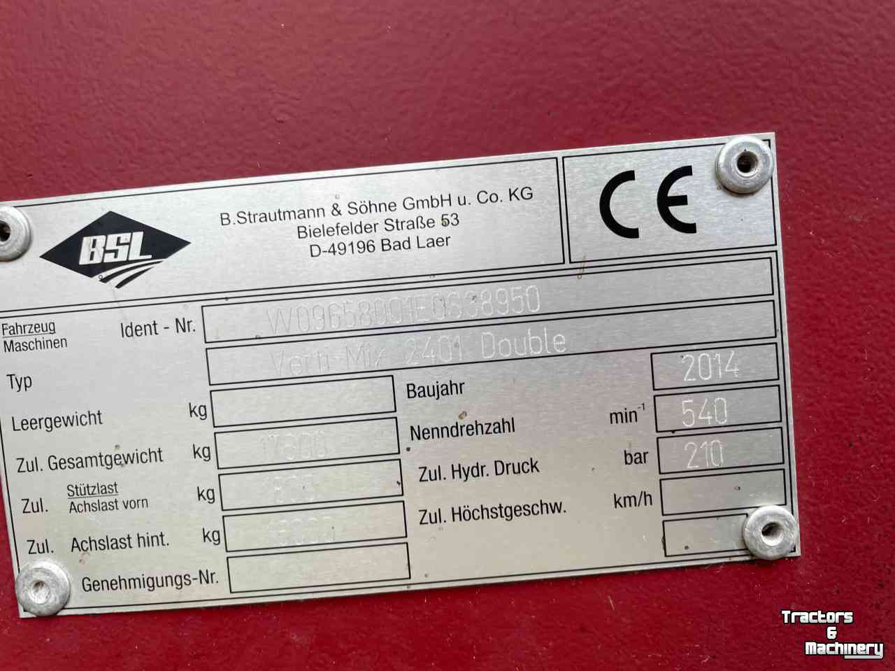 Voermengwagen Vertikaal Strautmann Verti-mix 2401 Double voermengwagen / mengwagen / voerwagen