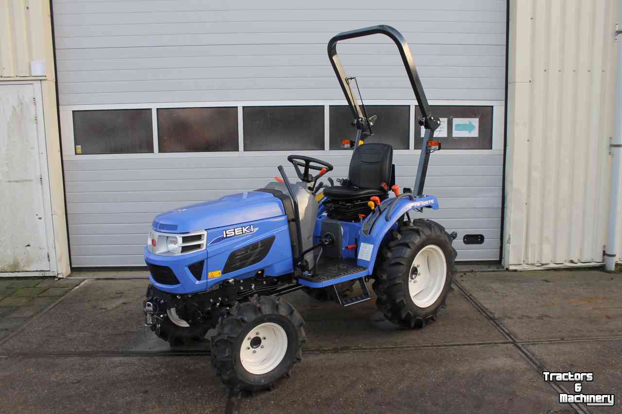 Compact tractor Iseki TM3267E Economisch actiemodel compacttrekker handgeschakelde minitractor