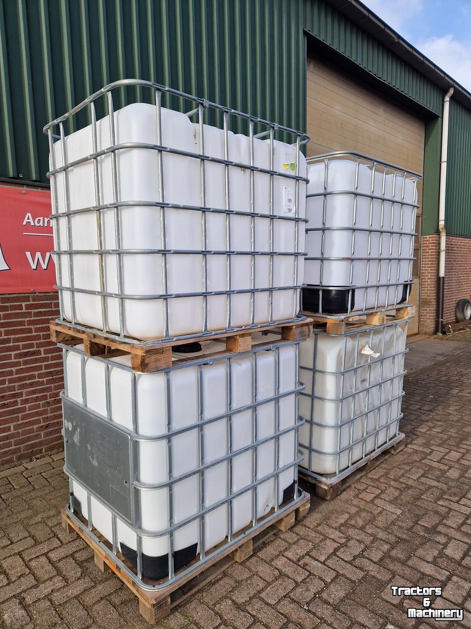 Container / Containerbak  Kunststof IBC vaten