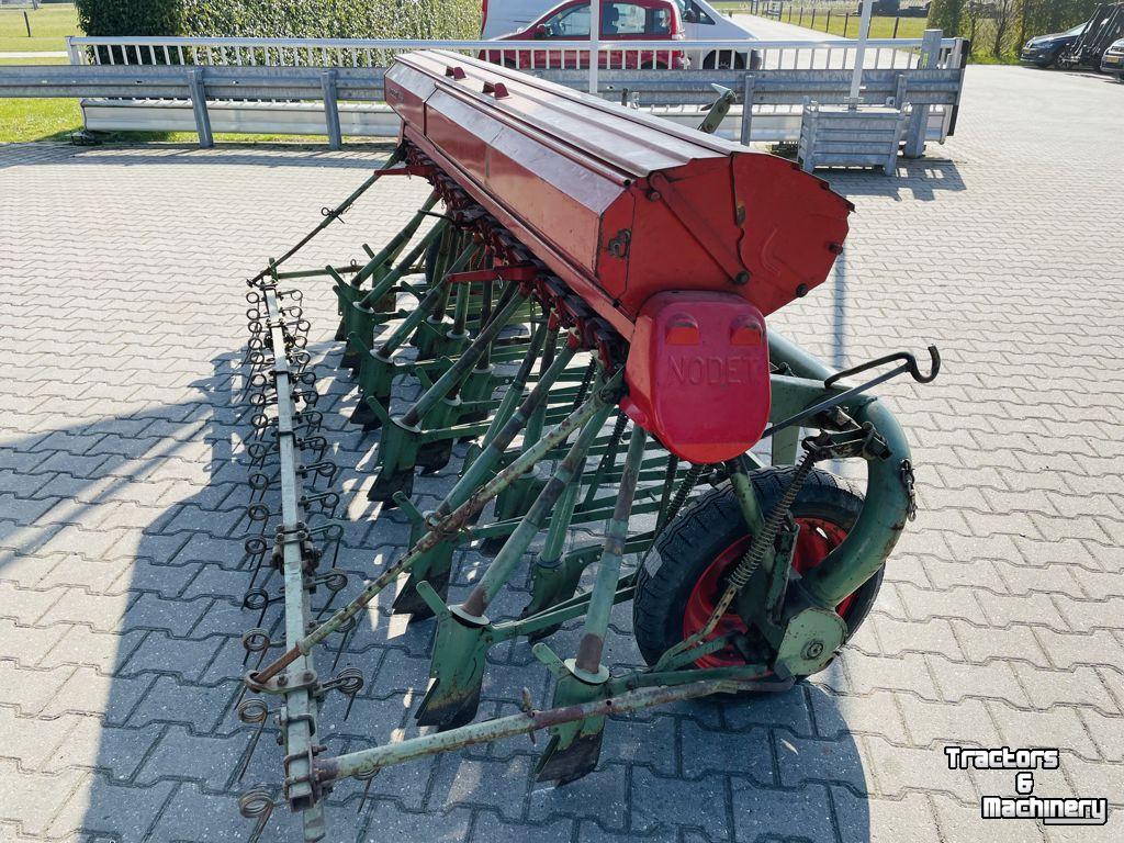 Zaaibed-combinatie / Zaaibedbereider Nodet nokkenrad zaaimachine