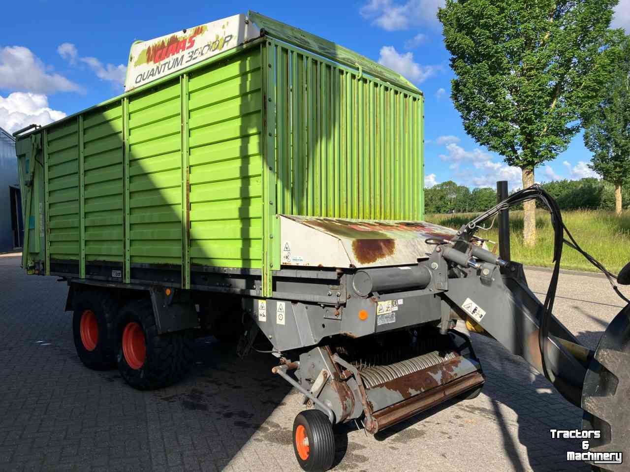 Opraapwagen Claas Quantum 3500P