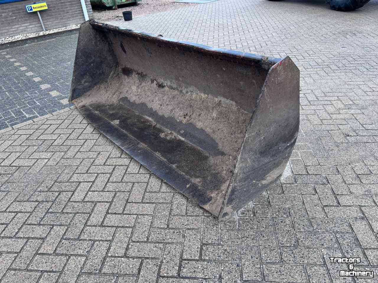 Laadbak / Grondbak Hekamp verreikerbak grondbak New Holland 250 CM