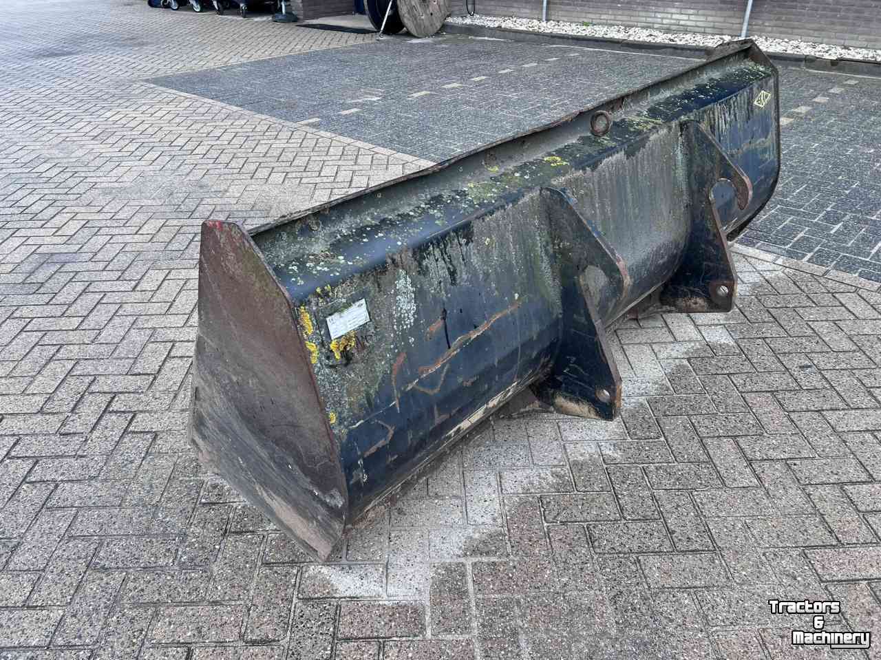 Laadbak / Grondbak Hekamp verreikerbak grondbak New Holland 250 CM