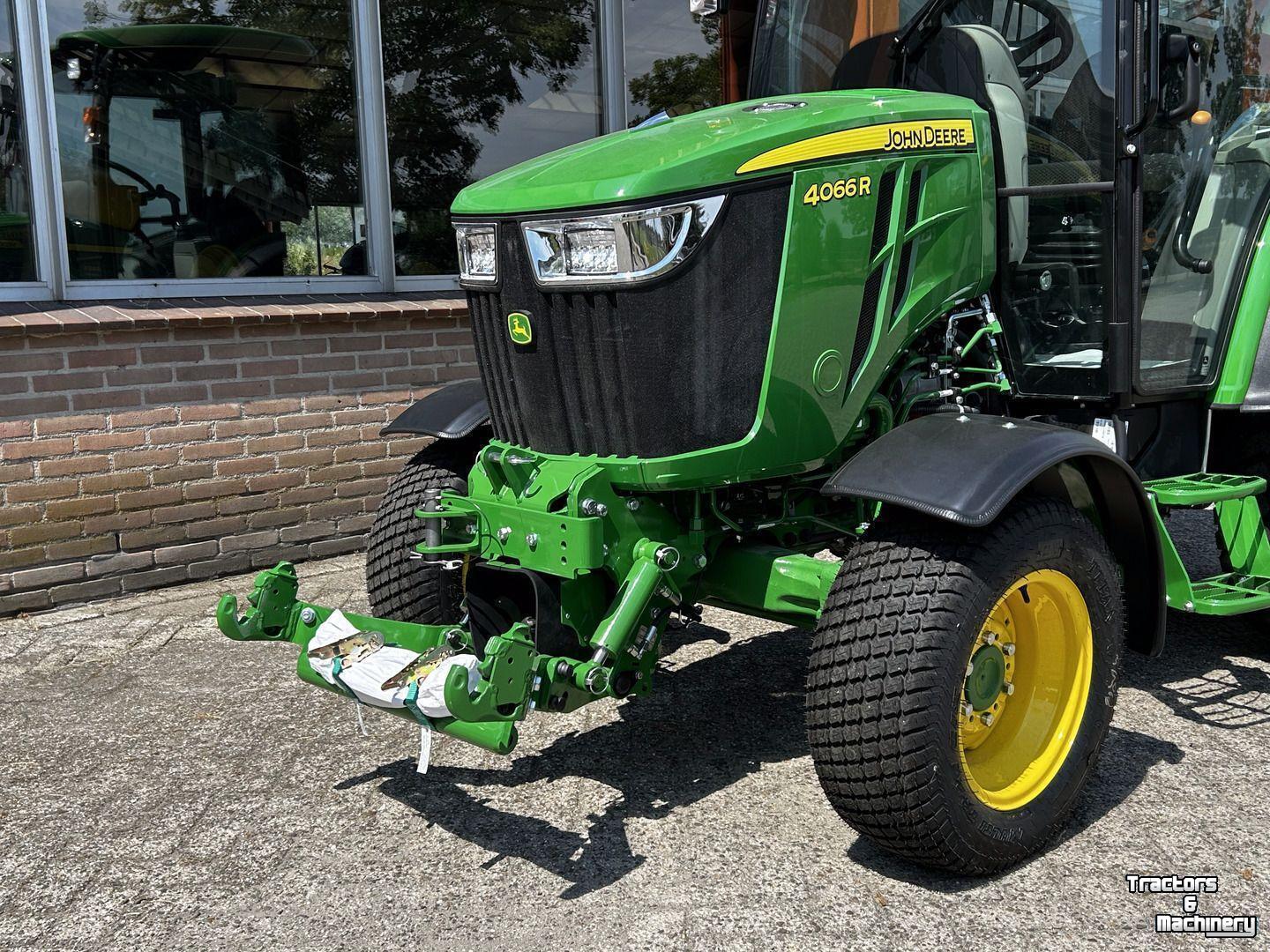 Smalspoor tractor John Deere 4066R