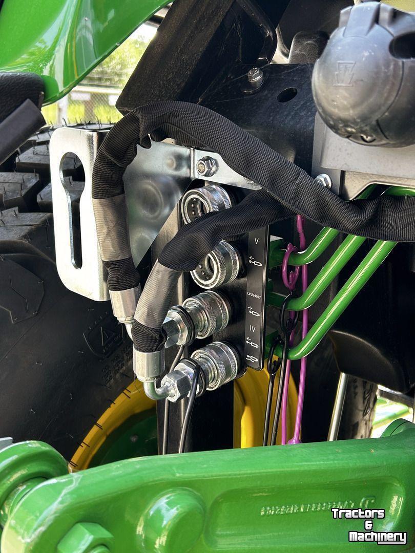 Smalspoor tractor John Deere 4066R