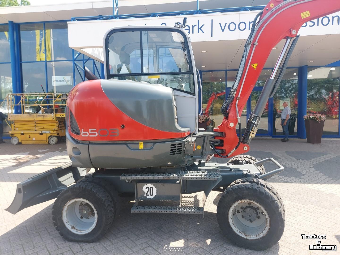 Bandenkraan / Graafmachine op wielen Wacker Neuson 6503