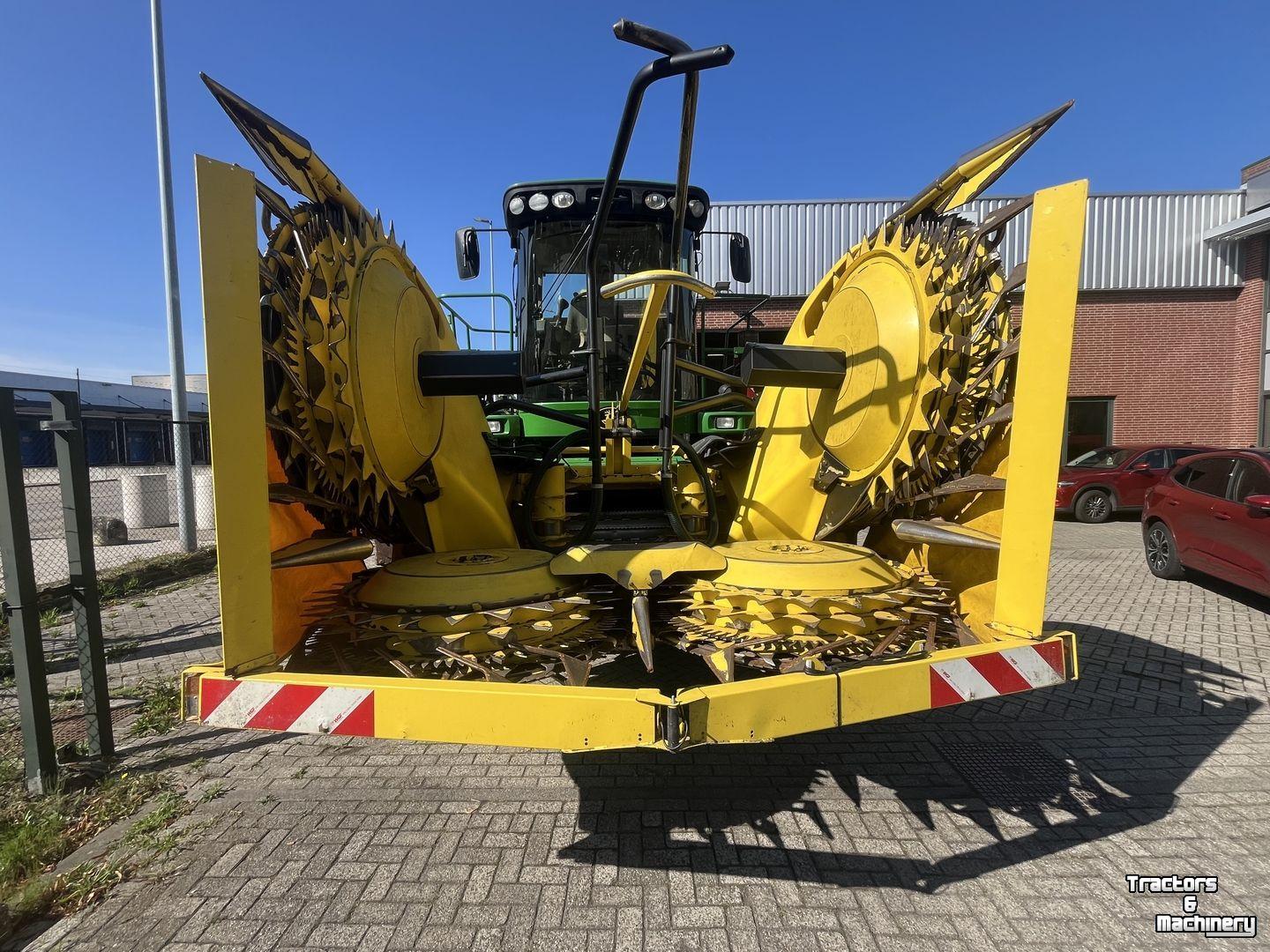 Veldhakselaar John Deere 7780