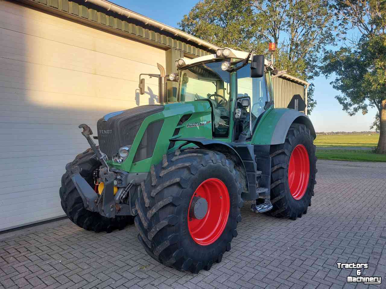 Traktoren Fendt 828 Vario SCR Profi Plus RUFA