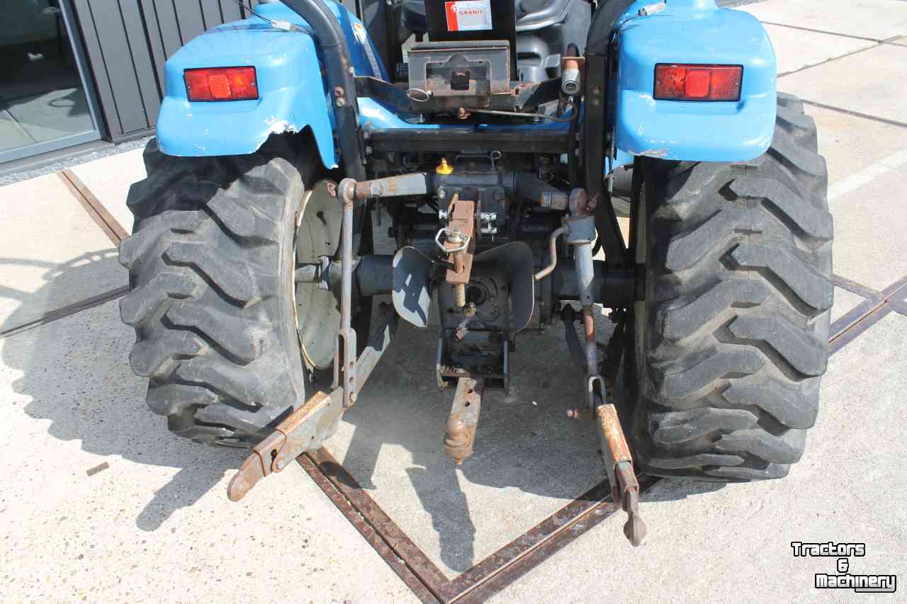 Compact tractor New Holland TC25D (Shibaura ST324H) hydrostaat minitrekker tractor met voorlader frontlader