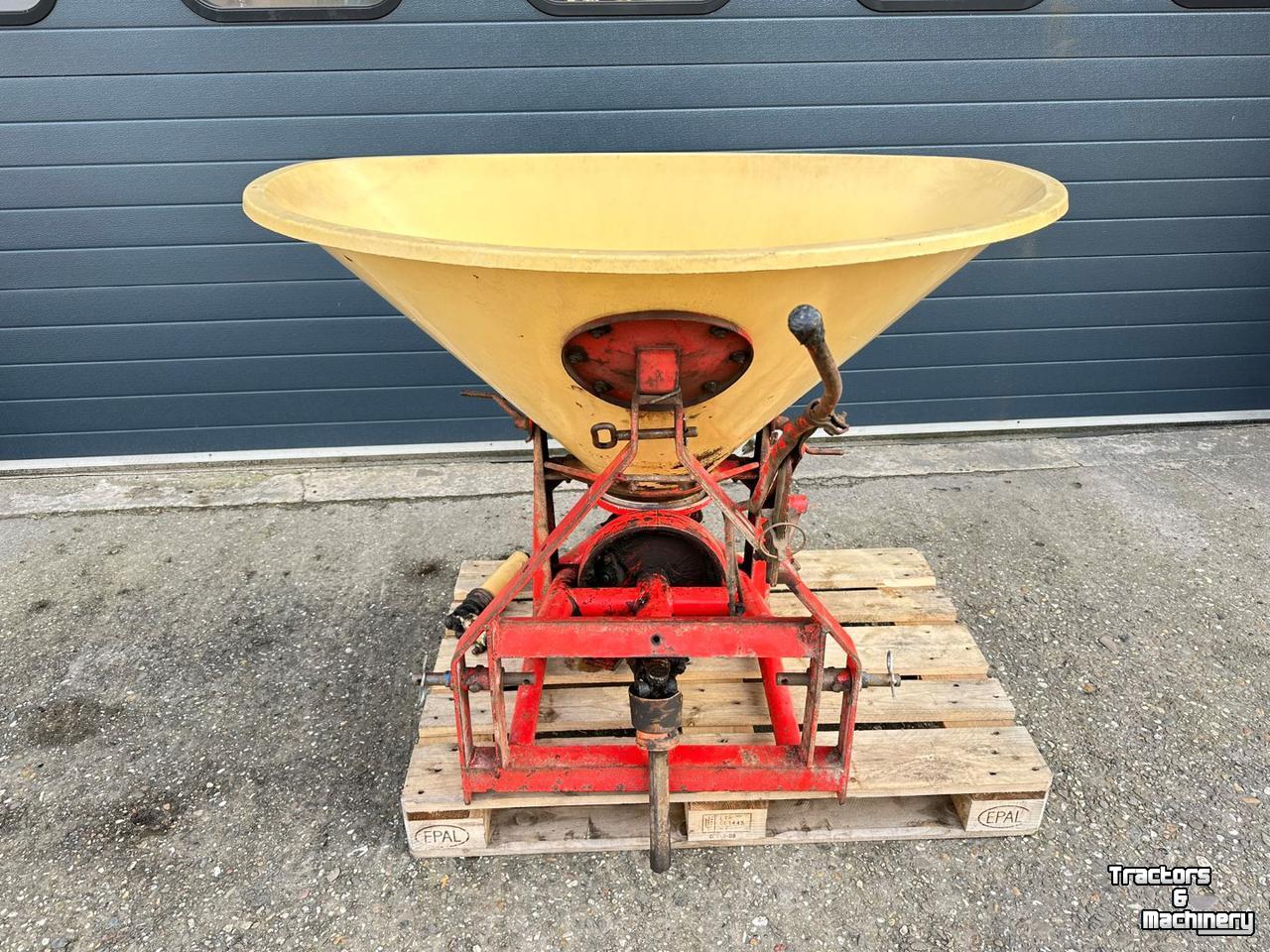Kunstmeststrooier Vicon PENDELSTROOIER