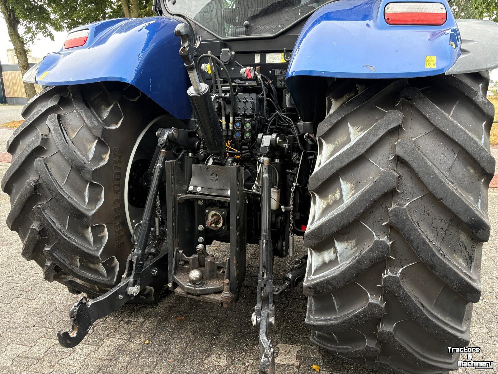 Tractor / Trekker New Holland Blue Power