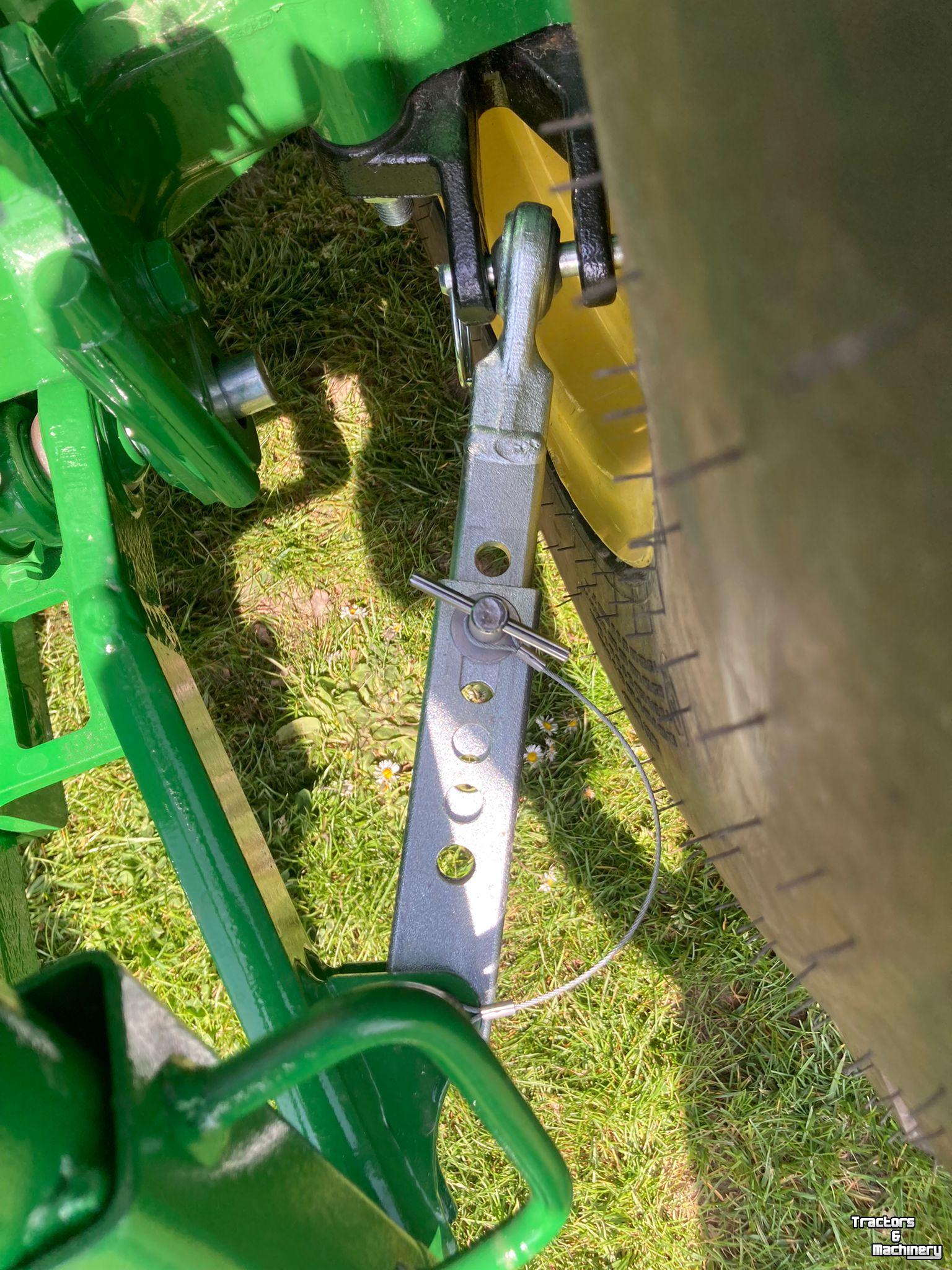 Tractor / Trekker John Deere 3039R