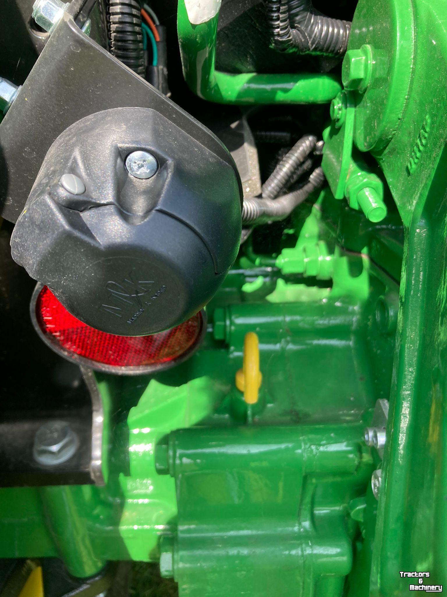 Tractor / Trekker John Deere 3039R