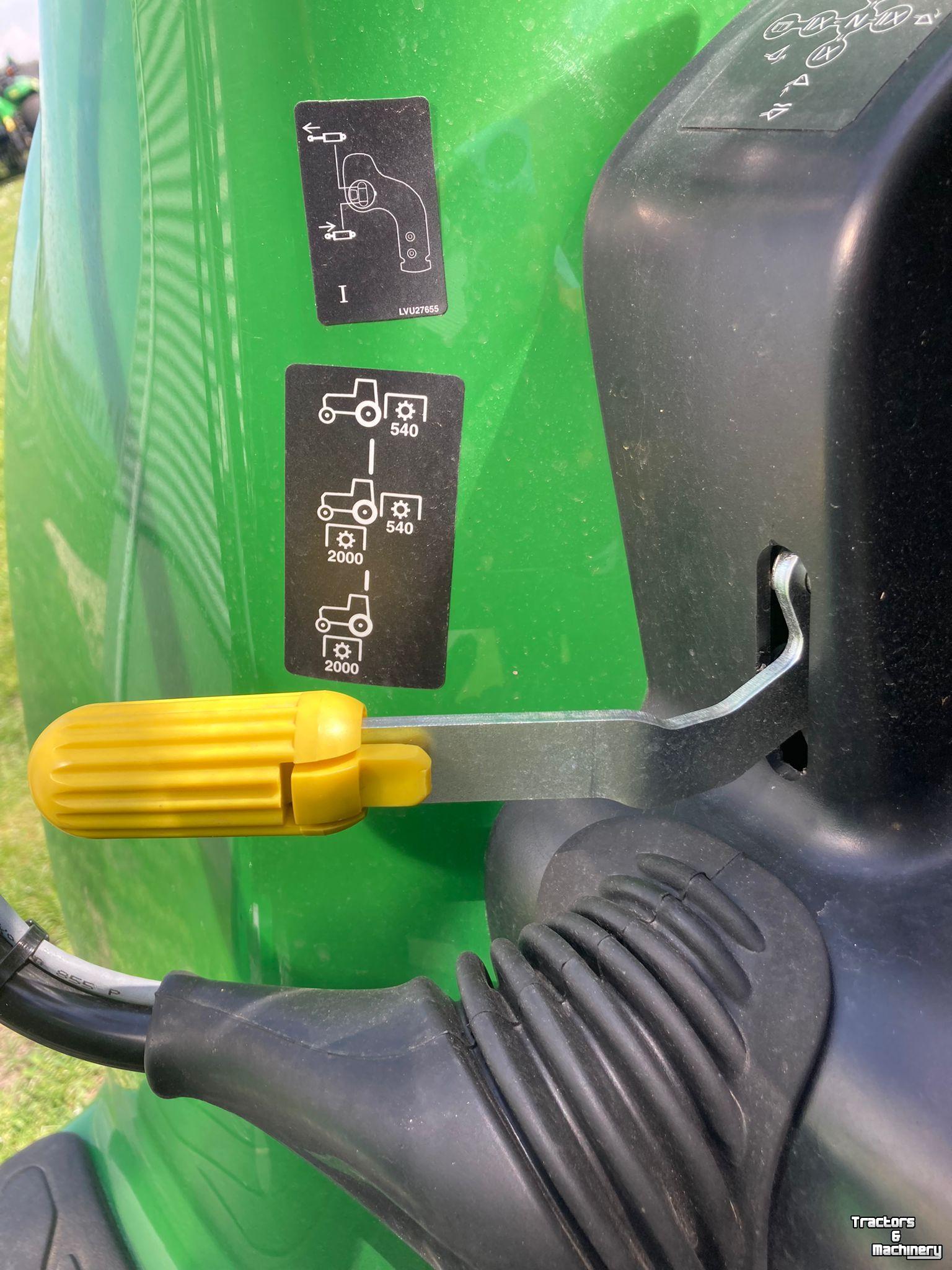 Tractor / Trekker John Deere 3039R