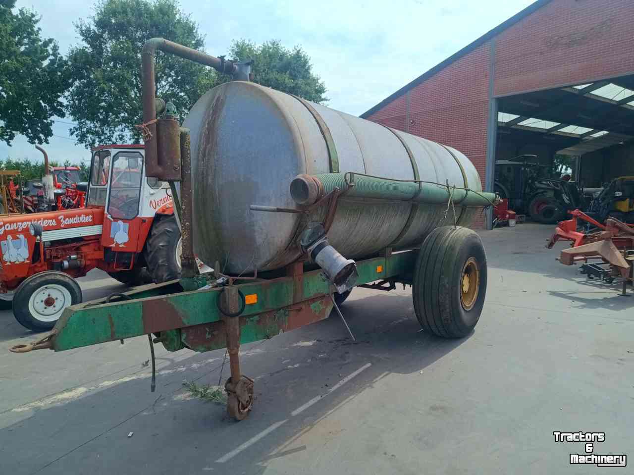 Mesttank Ipsam 7300