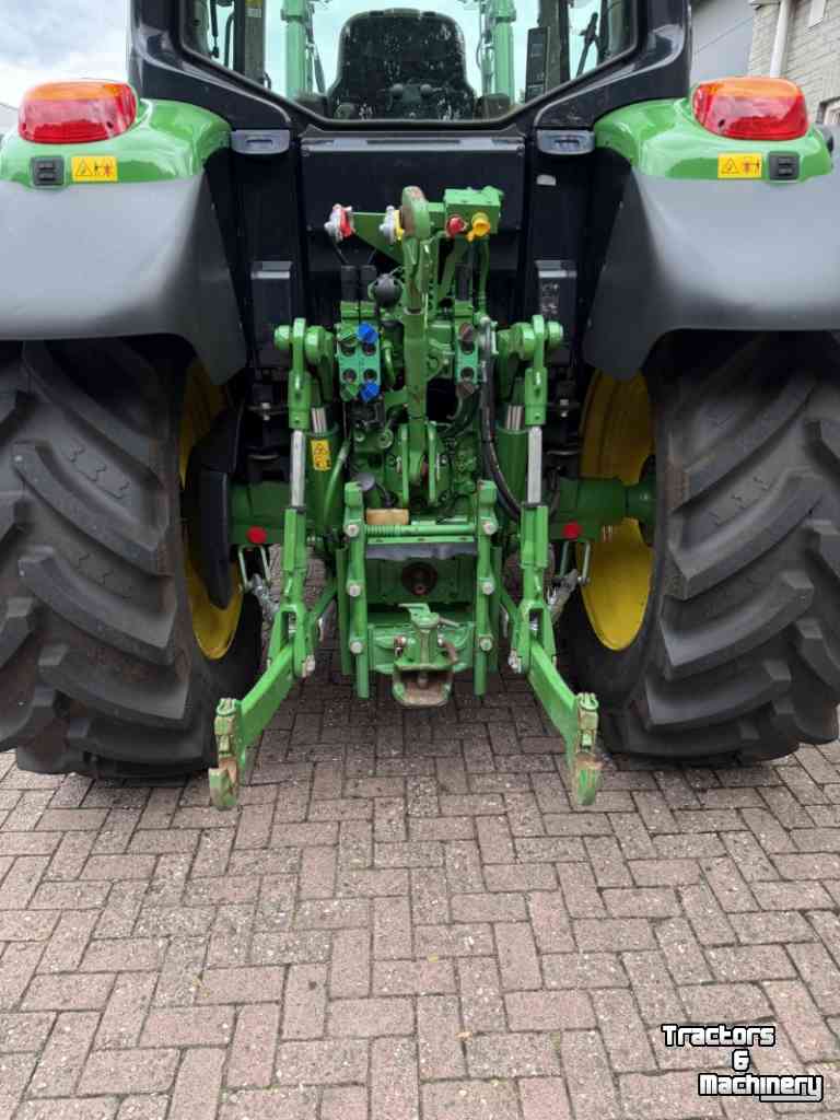 Tractor / Trekker John Deere John Deere 6130M | 2022 | 2380 uur | 623R voorlader