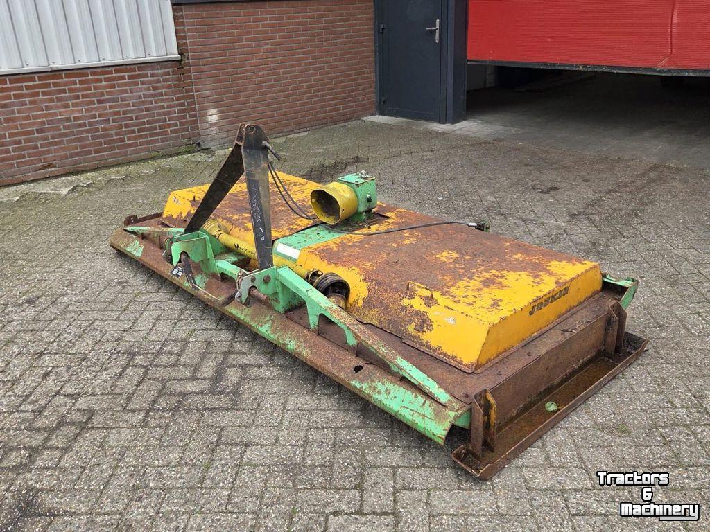 Weidebloter Joskin TR 275-C3