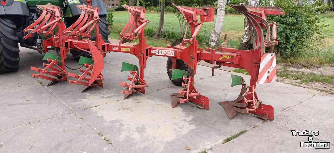 Ploegen Unia Ibis 5 schaar