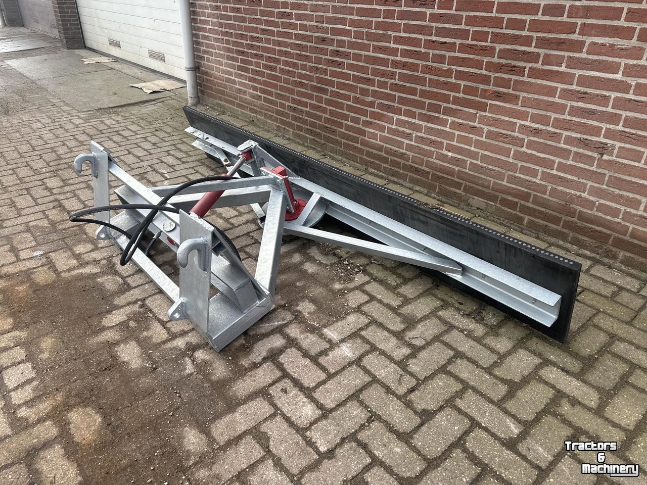 Overige reiniging- en veegmachines en toebehoren AGM Rubberschuif hydraulisch verstelbare