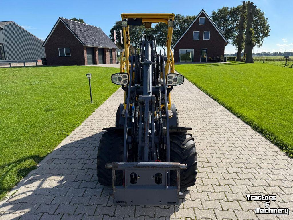 Shovel / Wiellader / Kniklader Eurotrac W11 W opname
