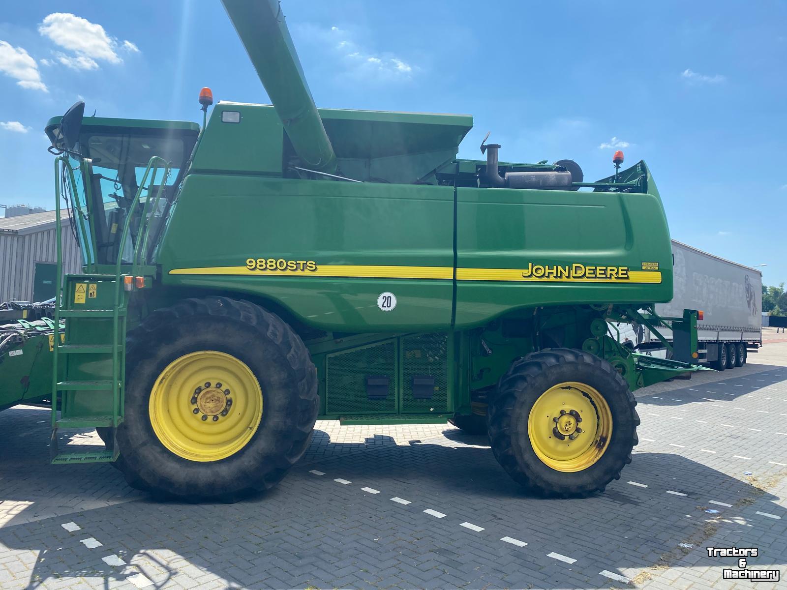 Veldhakselaar John Deere 9880 STS combine