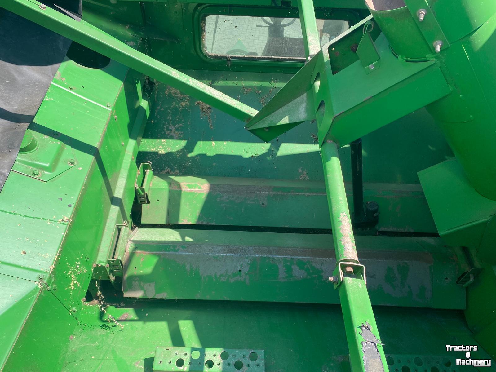 Veldhakselaar John Deere 9880 STS combine