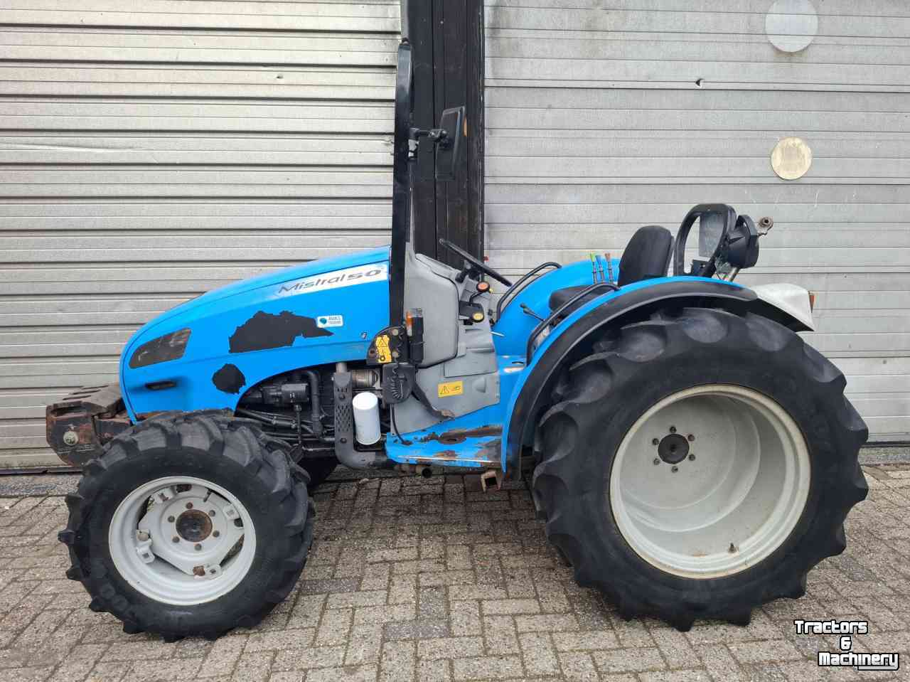 Compact tractor Landini Mistral 50 compact tractor traktor trekker cabrio tuintractor boomkwekerij boomgaard fruitteelt compacttractor