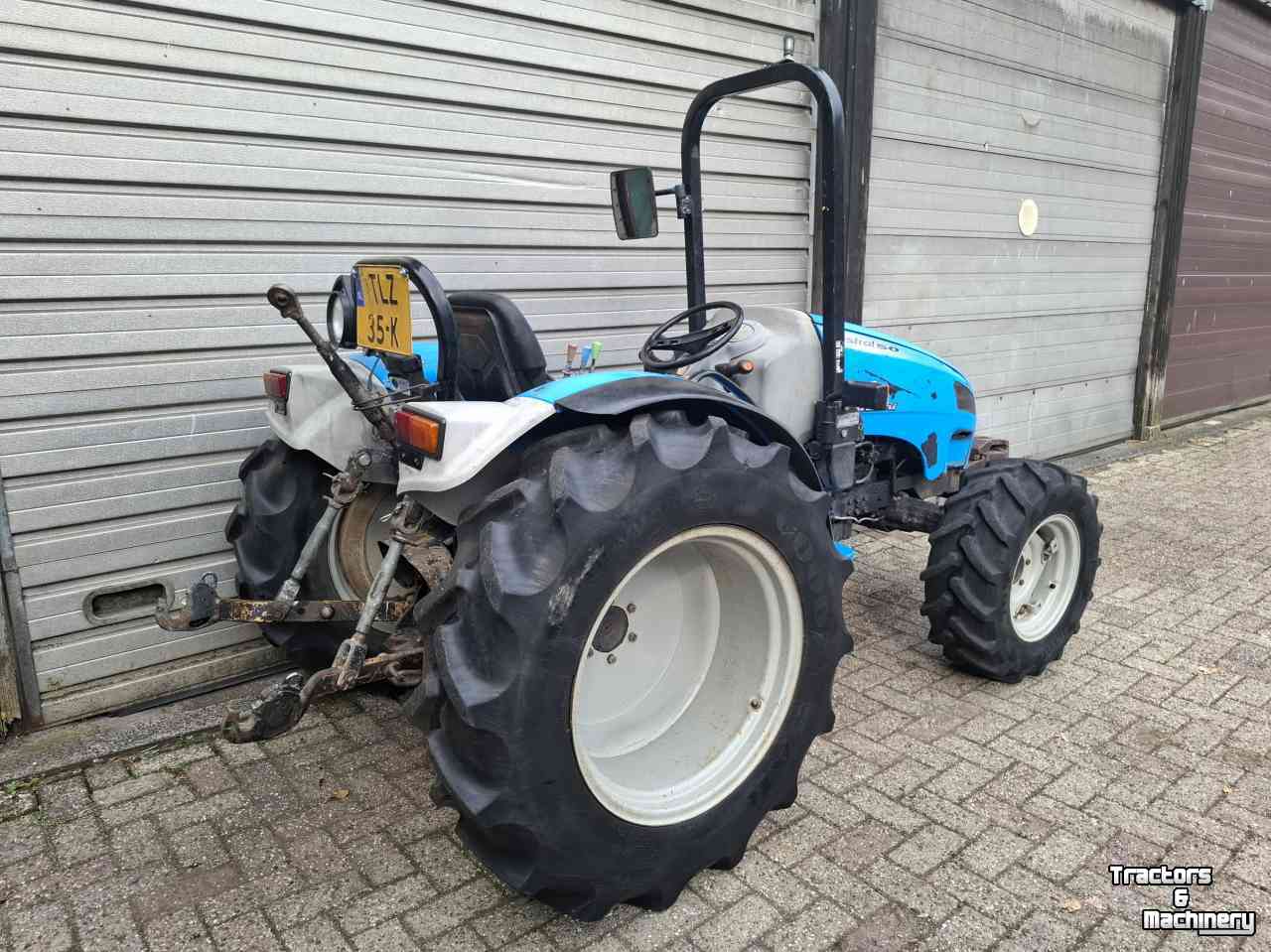 Compact tractor Landini Mistral 50 compact tractor traktor trekker cabrio tuintractor boomkwekerij boomgaard fruitteelt compacttractor