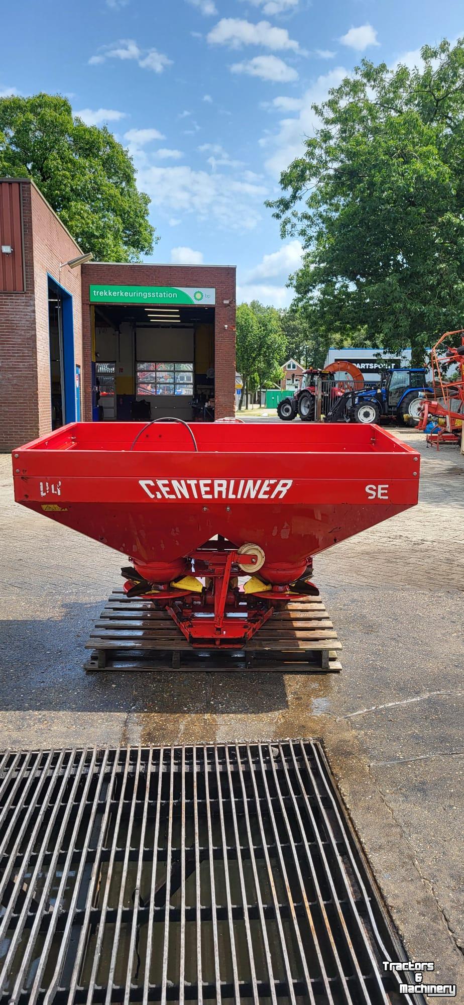 Kunstmeststrooier Lely SE Centermatic met centronic strooicomputer