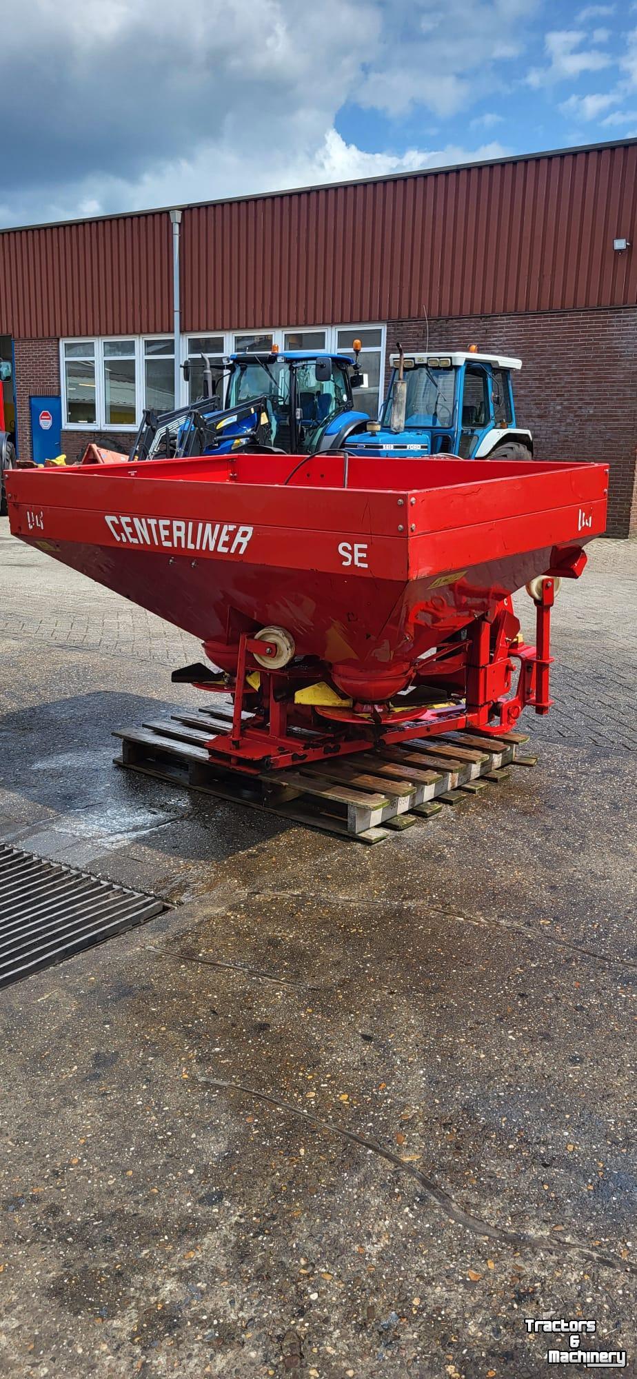 Kunstmeststrooier Lely SE Centermatic met centronic strooicomputer