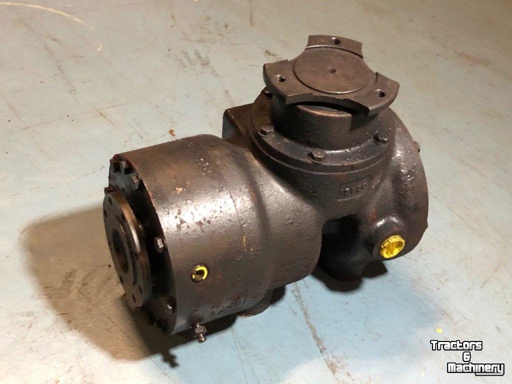 Diverse gebruikte onderdelen New Holland New Holland tandwielbak FX 2025