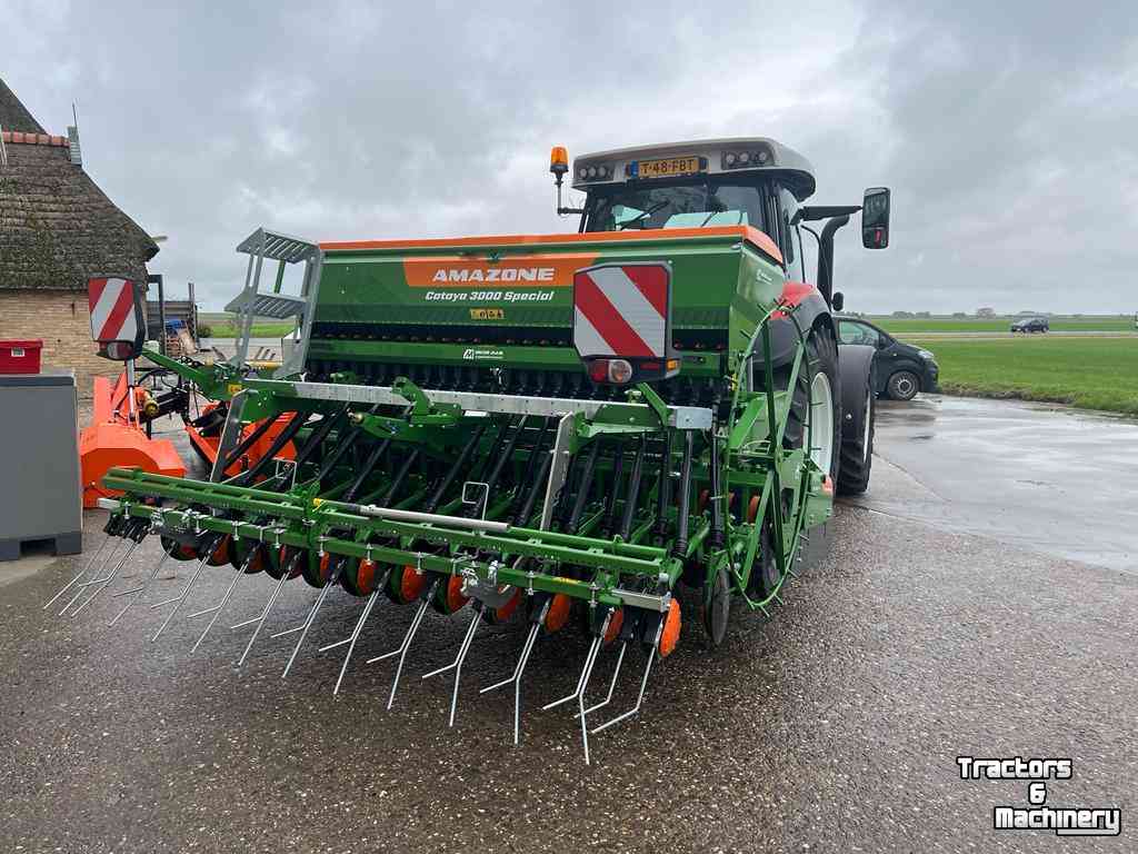 Zaaicombinatie Amazone KE 3002 rotorkopeg met Cataya 3000 zaaimachine