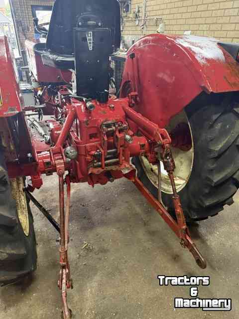 Compact tractor International IHC 423