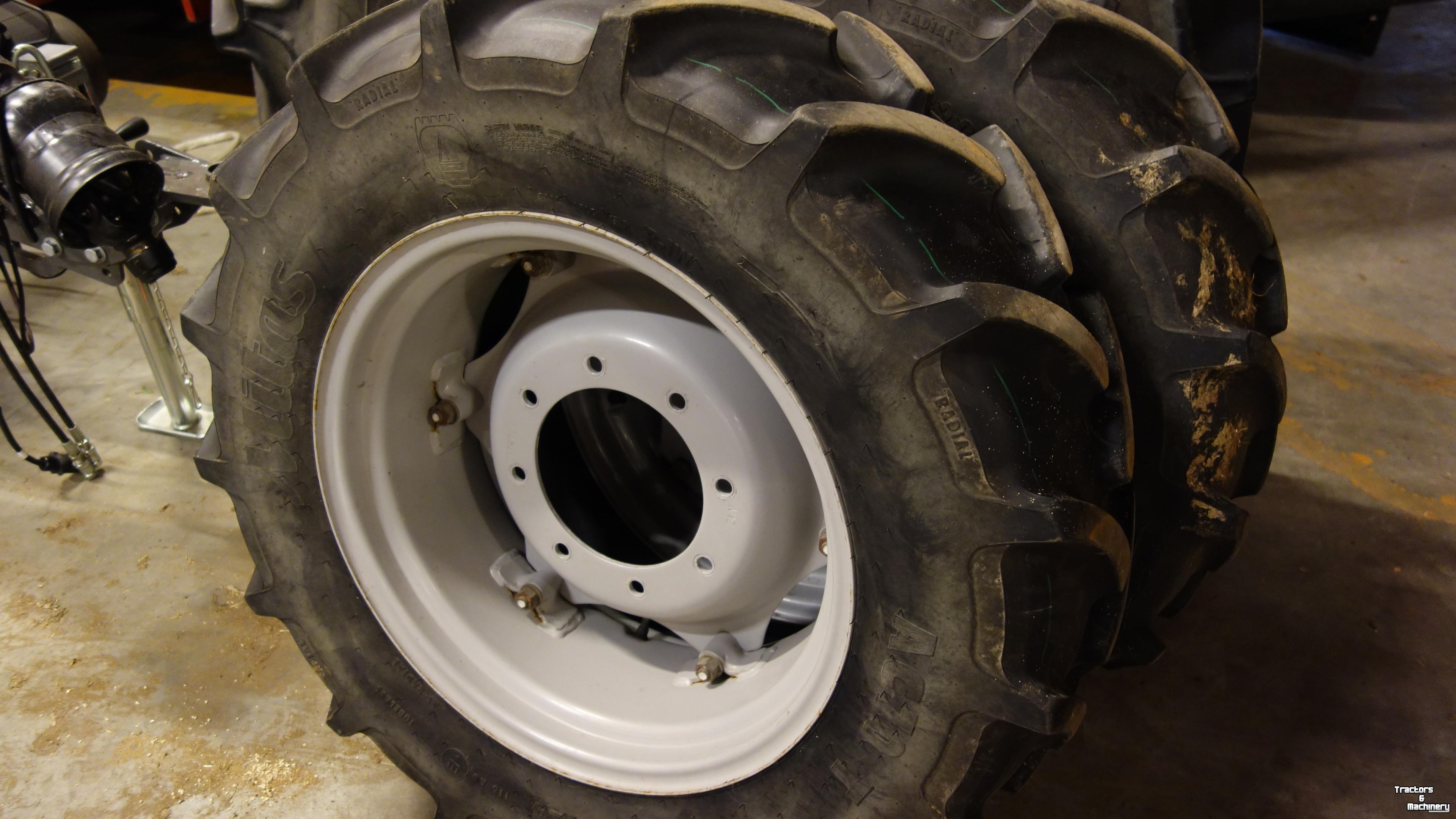 Wielen, Banden, Velgen & Afstandsringen Mitas MITAS 320/70R24 MITAS WIEL