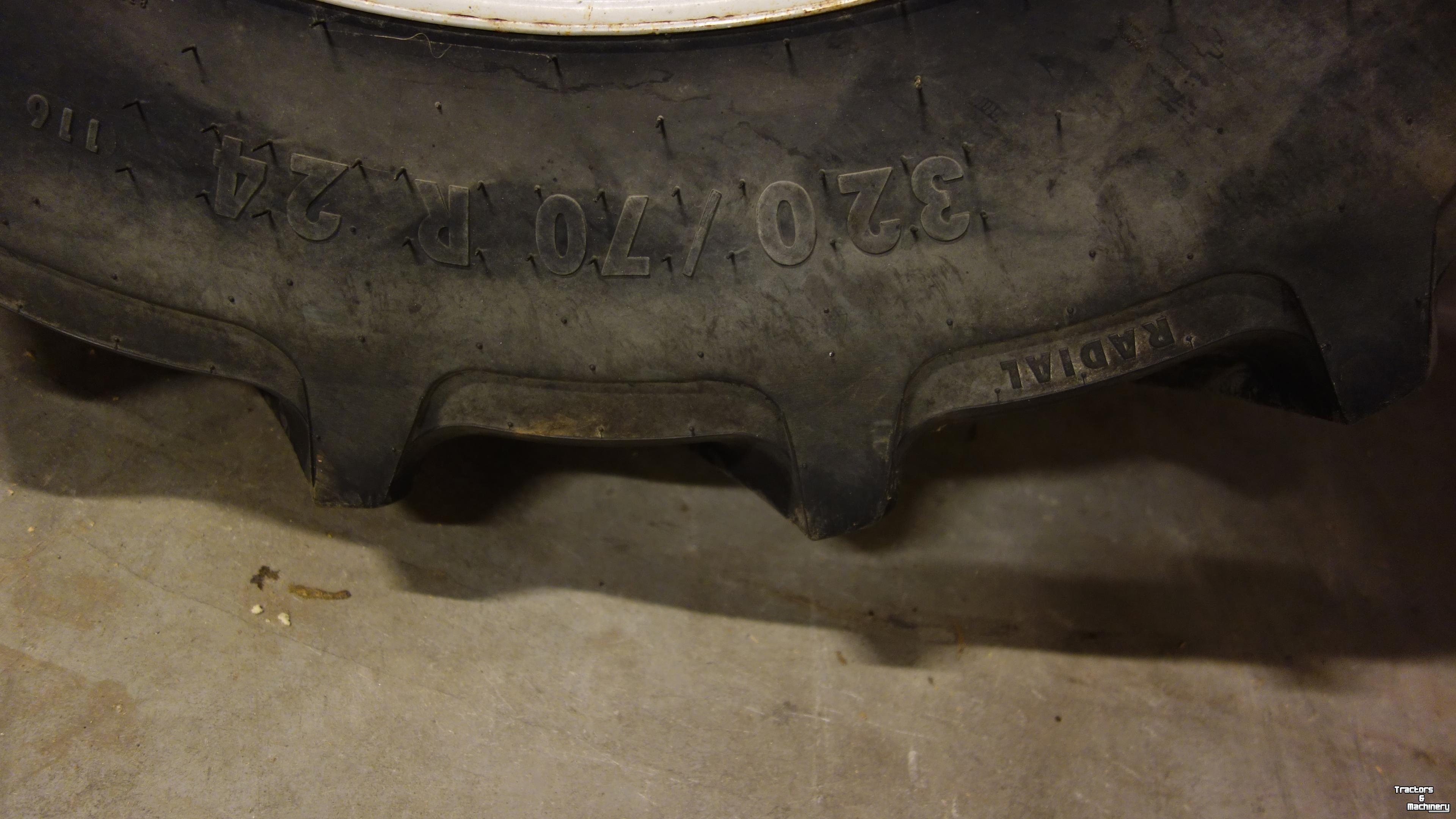 Wielen, Banden, Velgen & Afstandsringen Mitas MITAS 320/70R24 MITAS WIEL