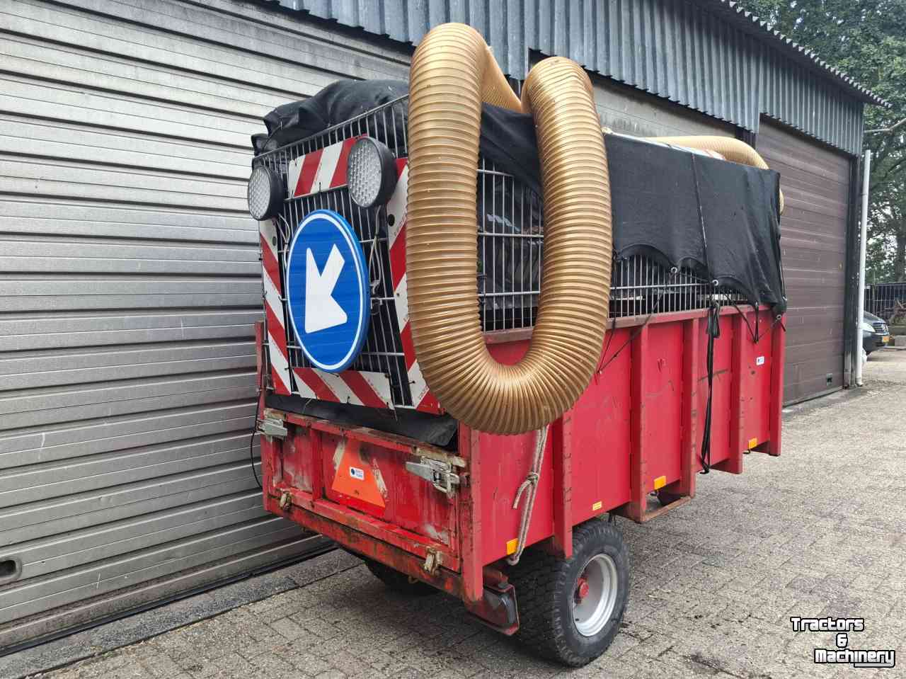 Kipper / Kiepwagen / Landbouwkipper  Zuigwagen kiepwagen met Votex zuigunit bladzuiger zuiger vuilopzuiger mestzuiger
