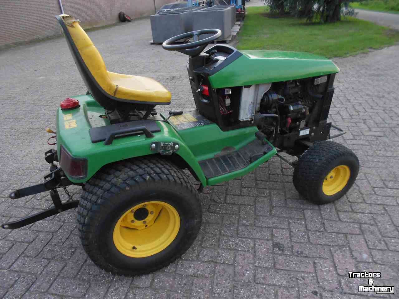 Compact tractor John Deere 415
