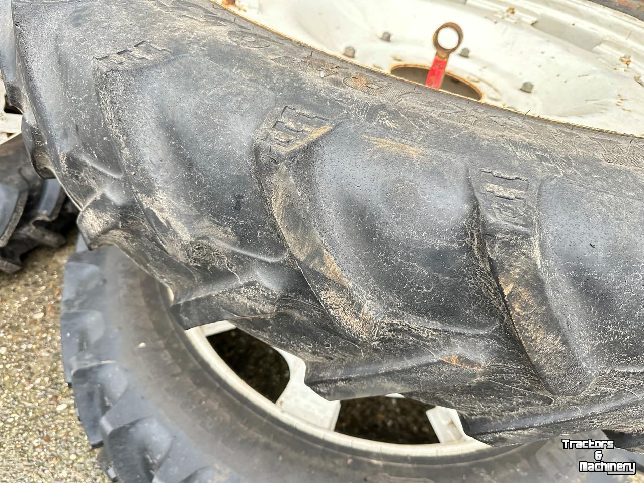 Wielen, Banden, Velgen & Afstandsringen BKT 300/95R46 EN 320/90R46