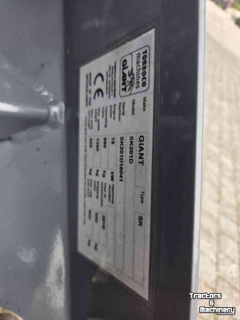 Shovel / Wiellader / Kniklader Giant SK201D