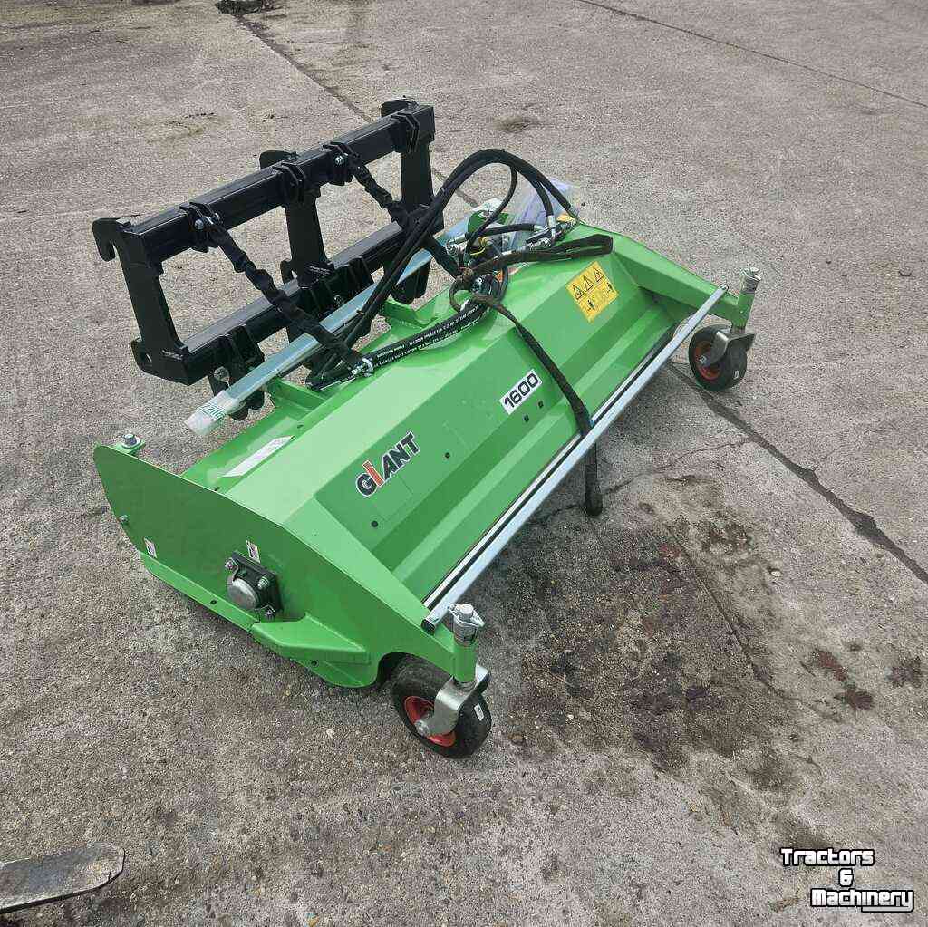 Klepelmaaier Giant 1600