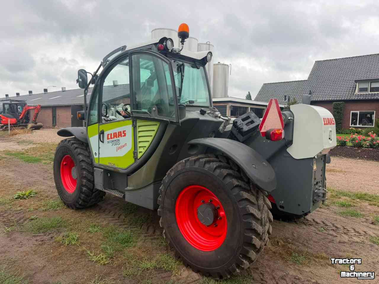 Verreiker Claas Scorpion 7030