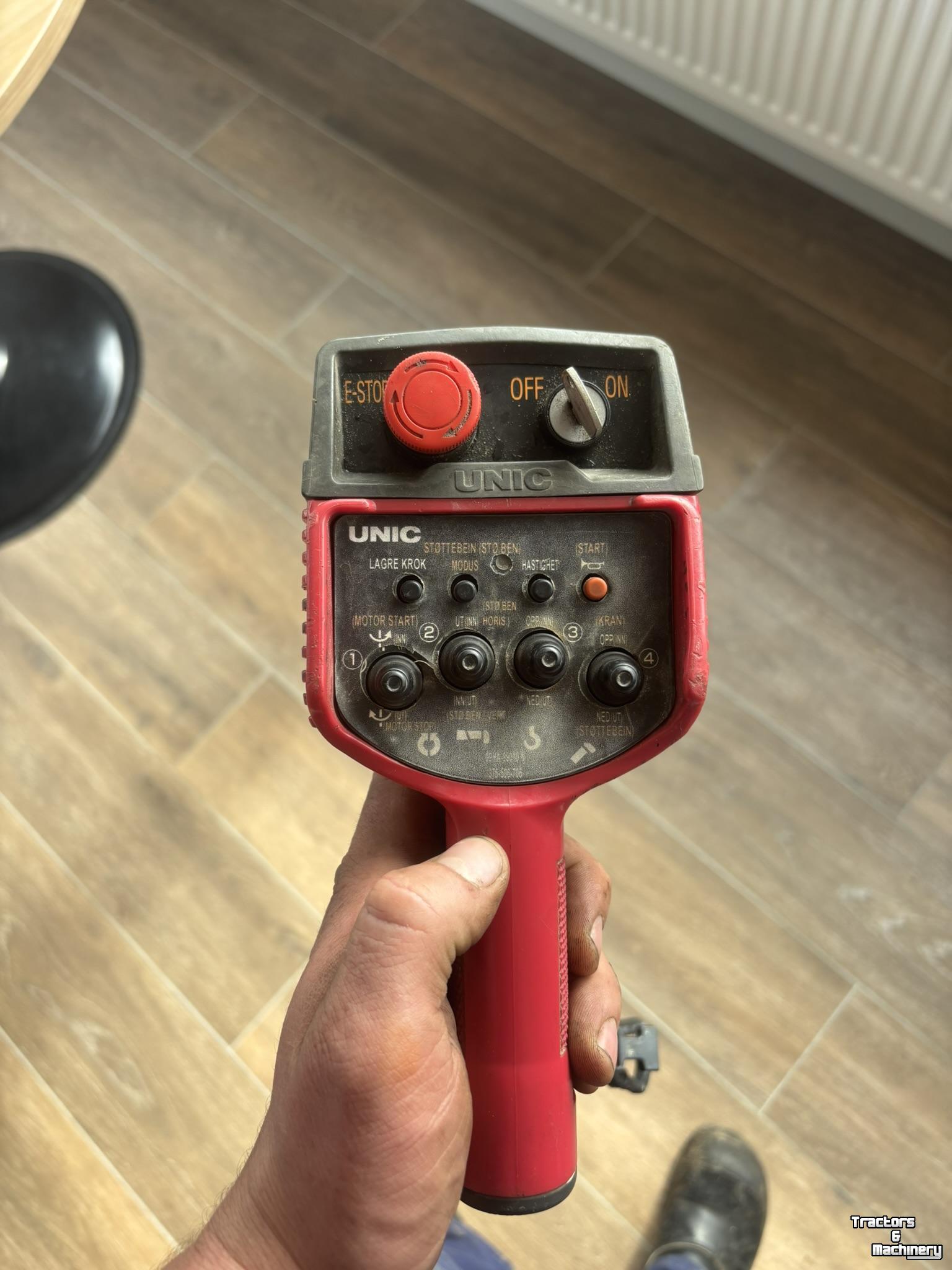 Graafmachine  UNIC URW295 CDMER