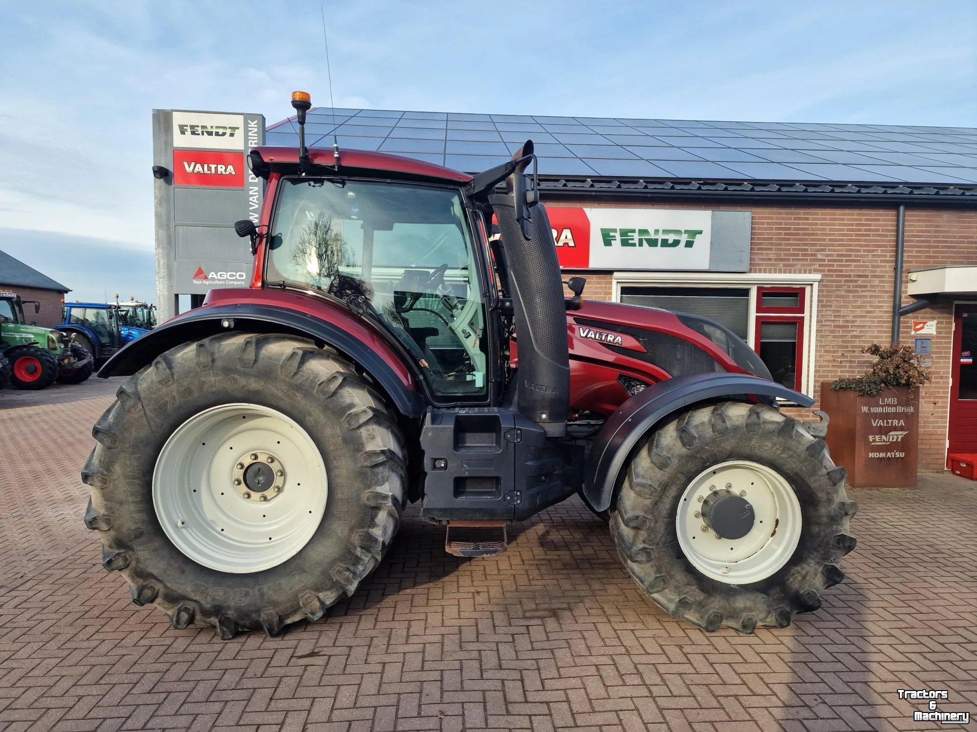 Tractor / Trekker Valtra T254V