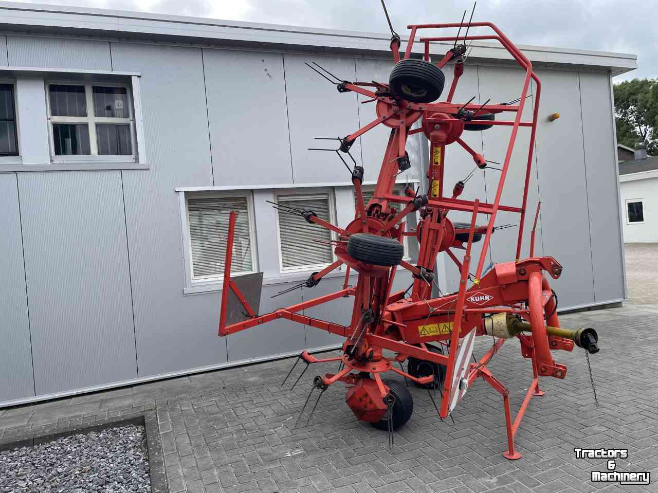 Schudder Kuhn GF 6401 MH schudder zeer netjes!!