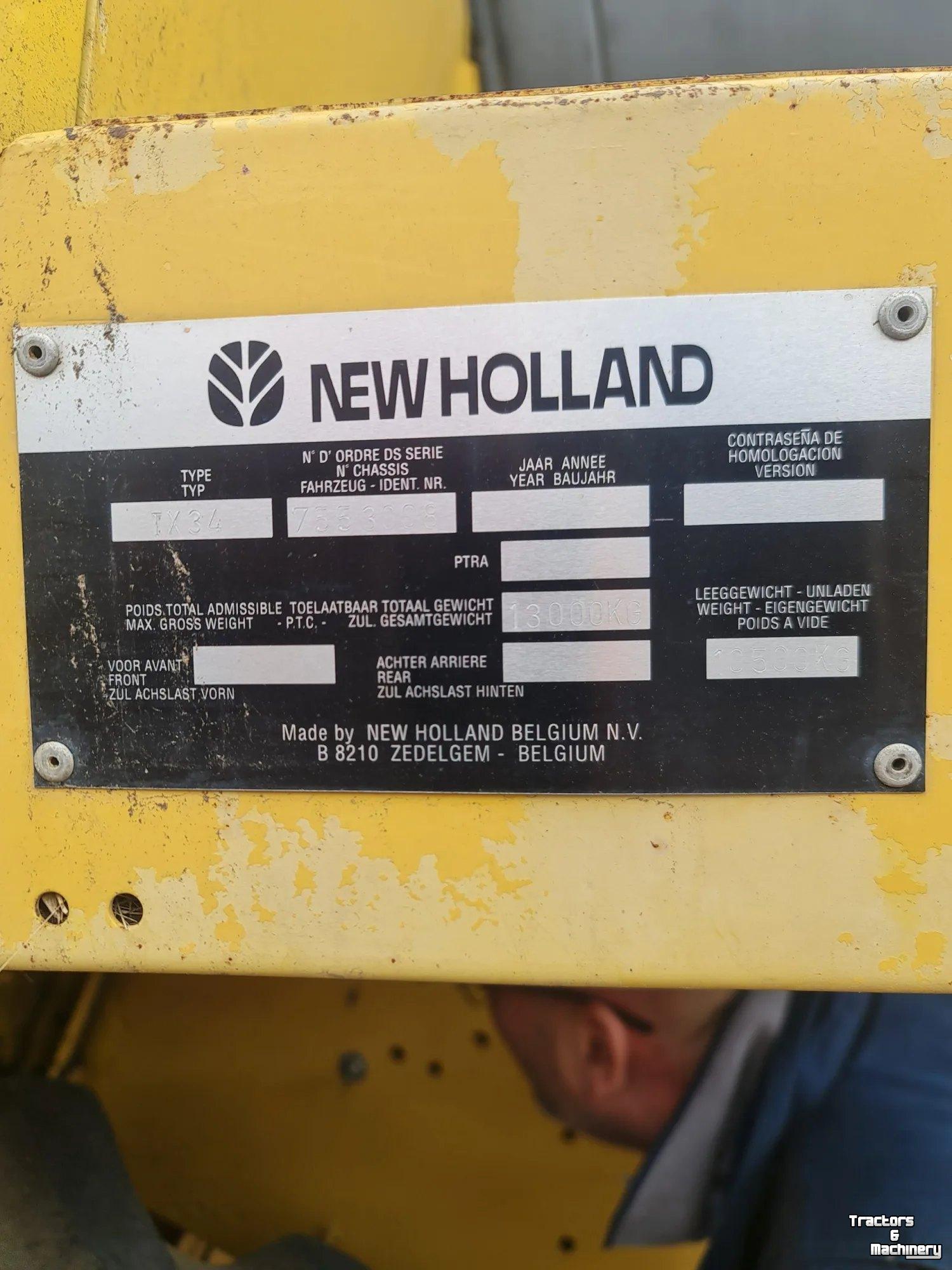 Maaidorser / Combine New Holland TX34 MAAIDORSER